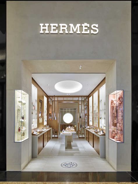 closest hermes store.